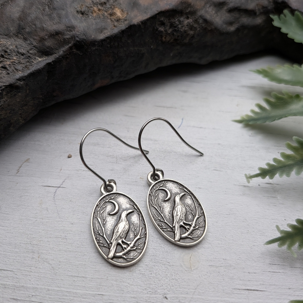 Elegant Silver Raven Moon Earrings / Black Bird Crow